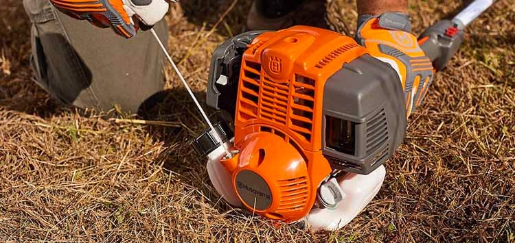 Husqvarna Straight Shaft 4-Stroke Gas String Trimmer Review