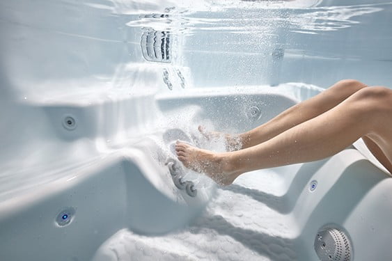 Massaging Jets hot tub