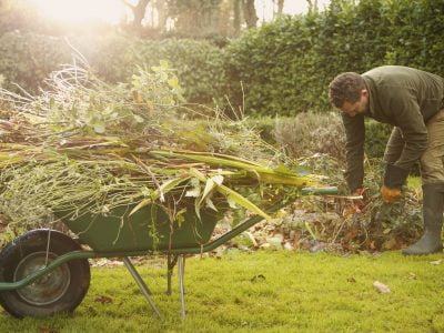 Plastic Vs. Steel Wheelbarrows - Which One to Choose? 