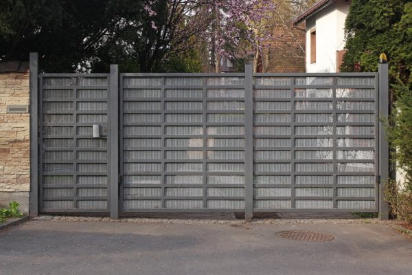 ᐈ Modern driveway gate stock pictures, Royalty Free automatic gate images | download on Depositphotos®