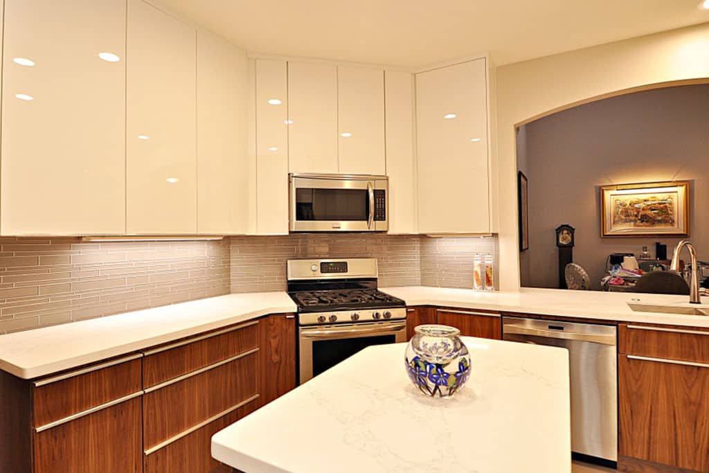 How to Choose the Perfect Kitchen Cabinets for Your Texas Home: A Buyer ...