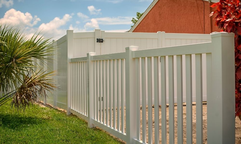 Characteristics of Vinyl and Wood Fences