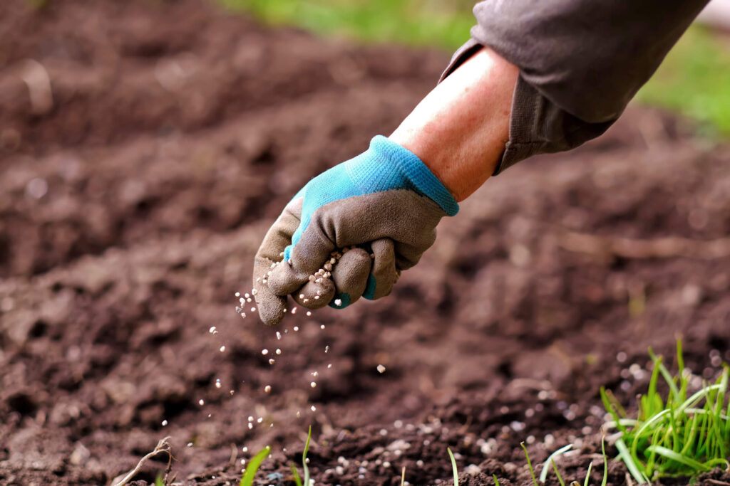 Evaluate the fertilizer's pH Level