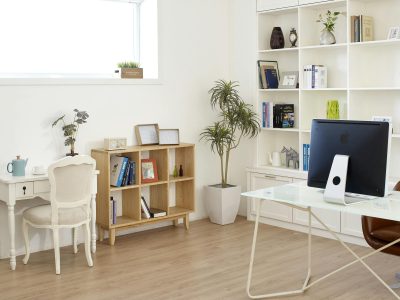 How to Choose the Best Shelving, Pallet Racking, Workbenches and Adjustable Desks for Your Workspace in 2025