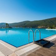 The Role of Pool Builder Expertise in Modern Swimming Pool Renovation